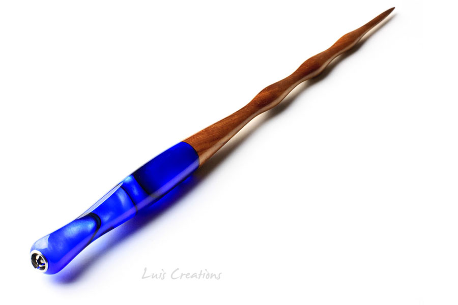 Blue Ripples Straight Holder